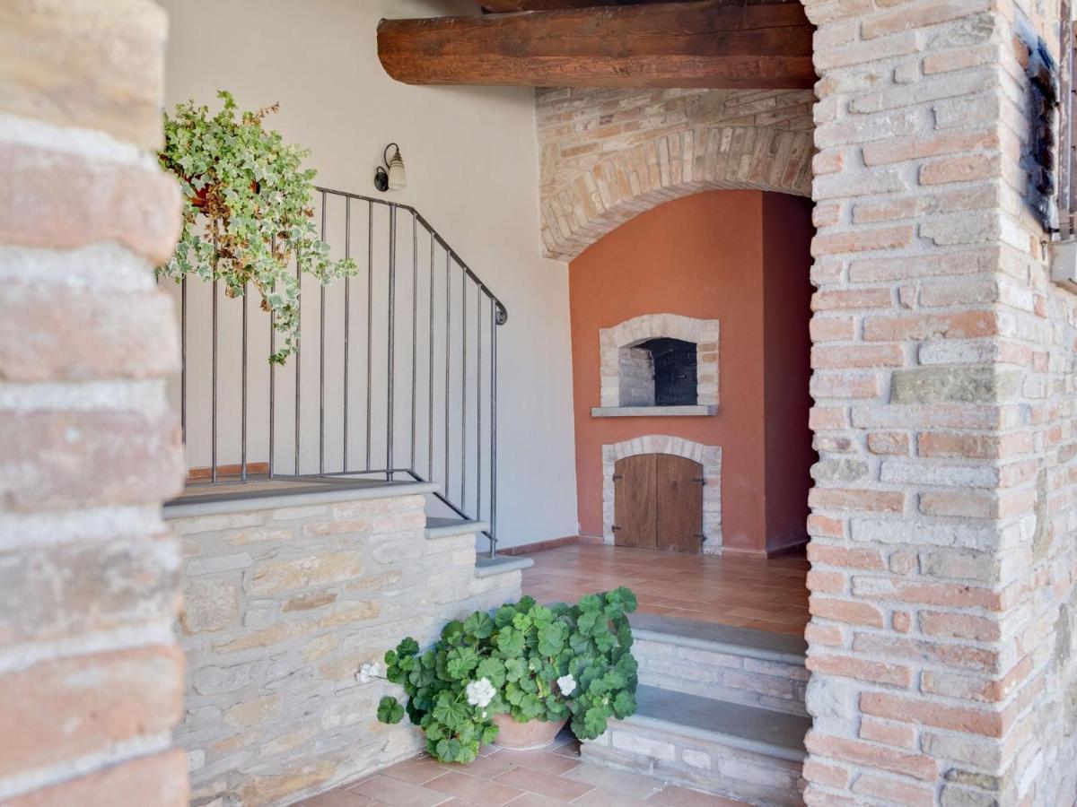 Belvilla By Oyo Borgo Tre SantʼAngelo in Vado エクステリア 写真